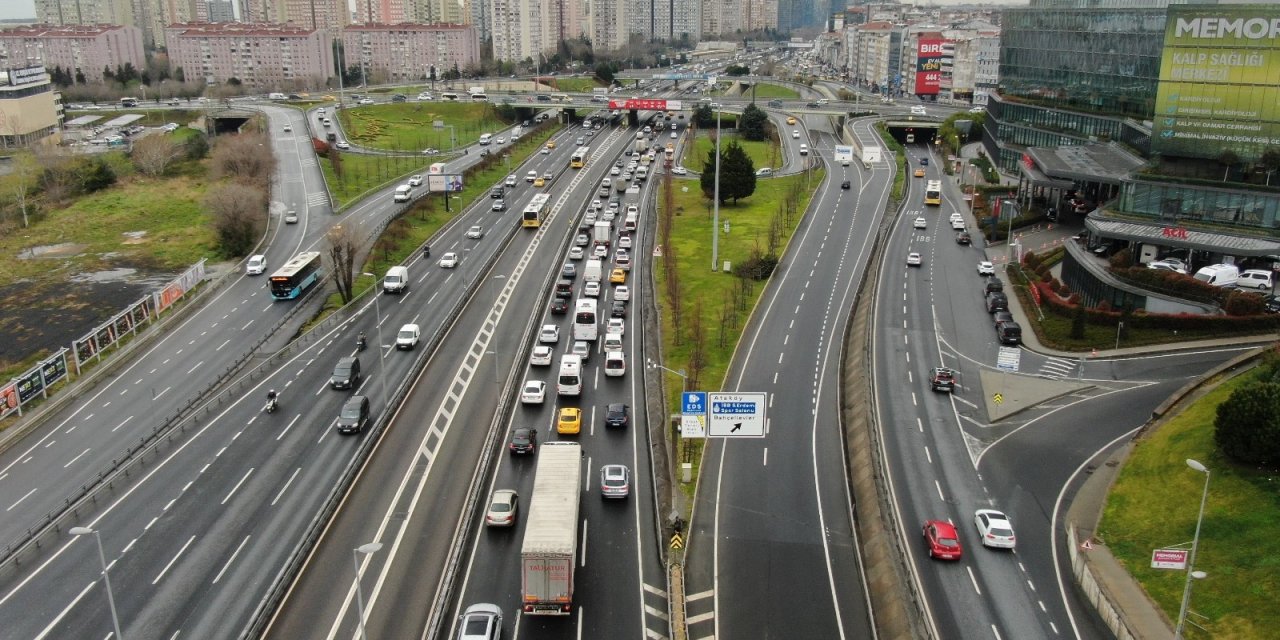İ̇stanbul’da Trafik Yoğunluğu Yüzde 6o’lara Çıktı