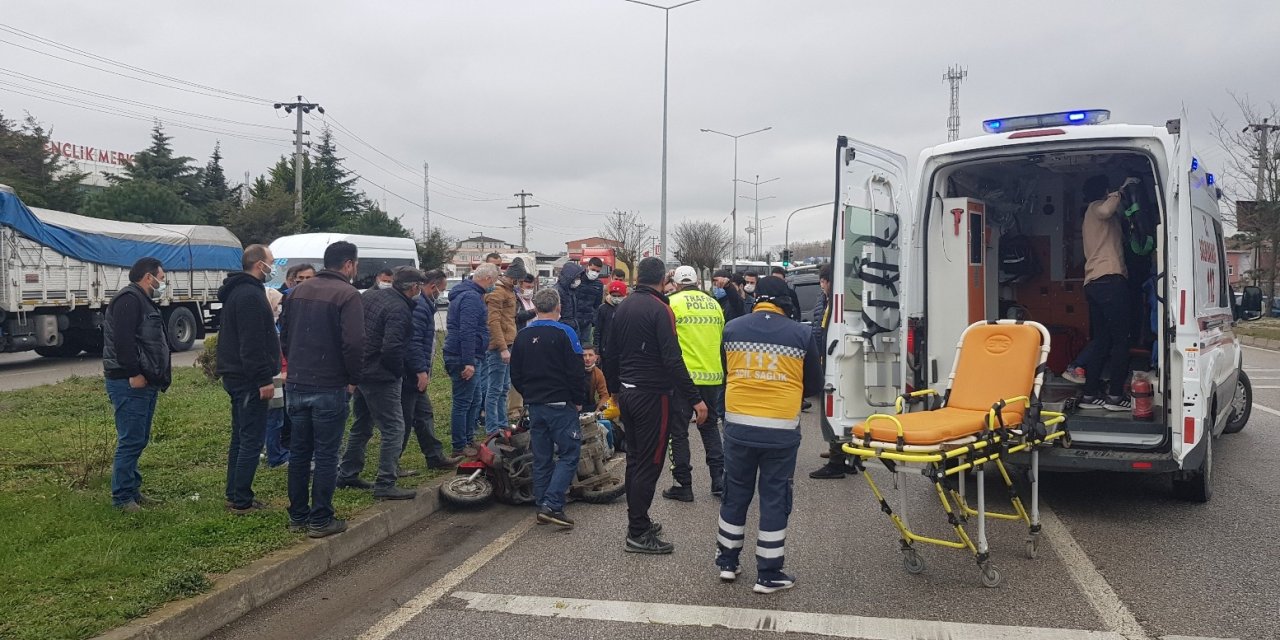 Kamyonet Elektrikli Bisiklete Çarptı: 1 Ölü
