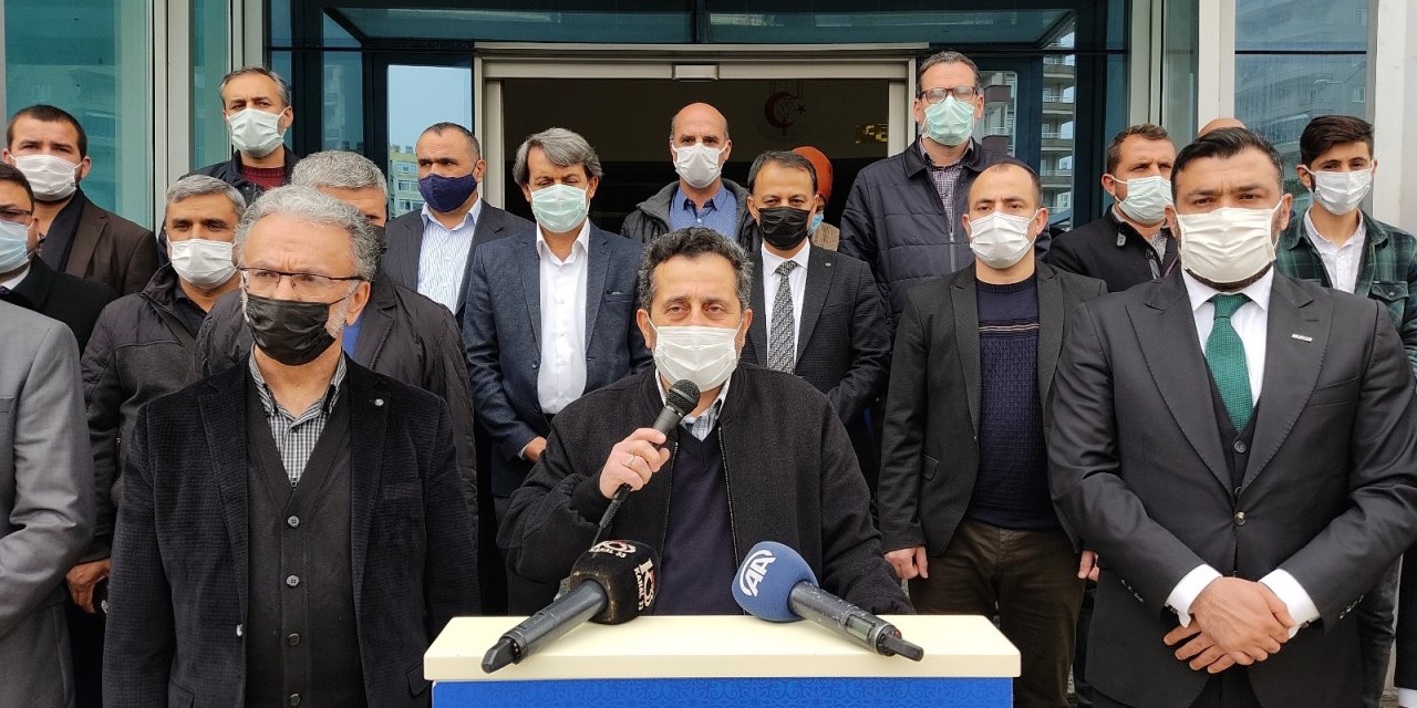 Emekli Amirallere Mersin’den Tepki