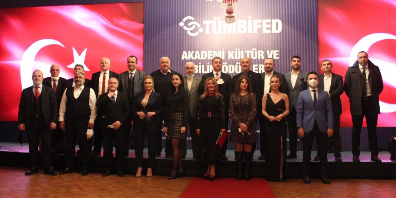 Tümbi̇fed Akademi Kültür Ve Bilim Ödülleri Sahiplerini Buldu