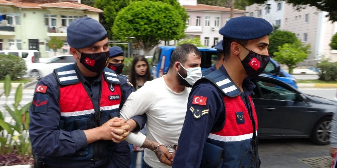 Firari Uyuşturucu Sanığı Ekip Aracına Çarparak Kaçmaya Çalıştı Başaramadı