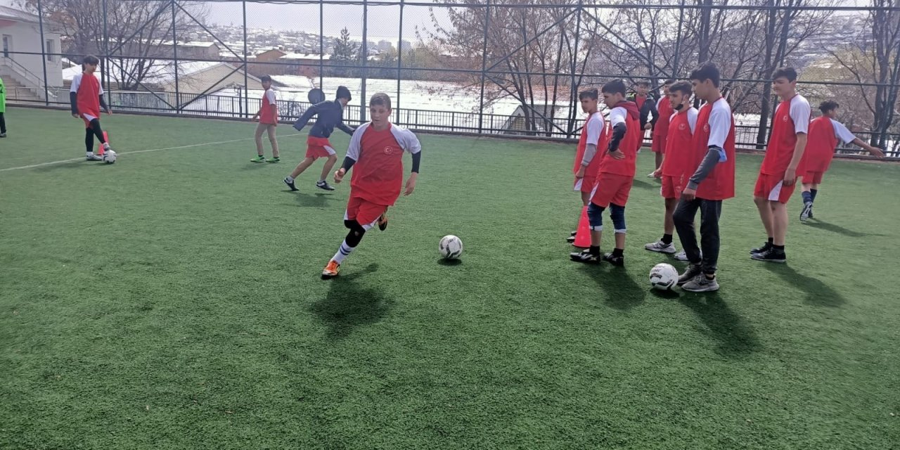 Altındağ’da Sokaktan Spora