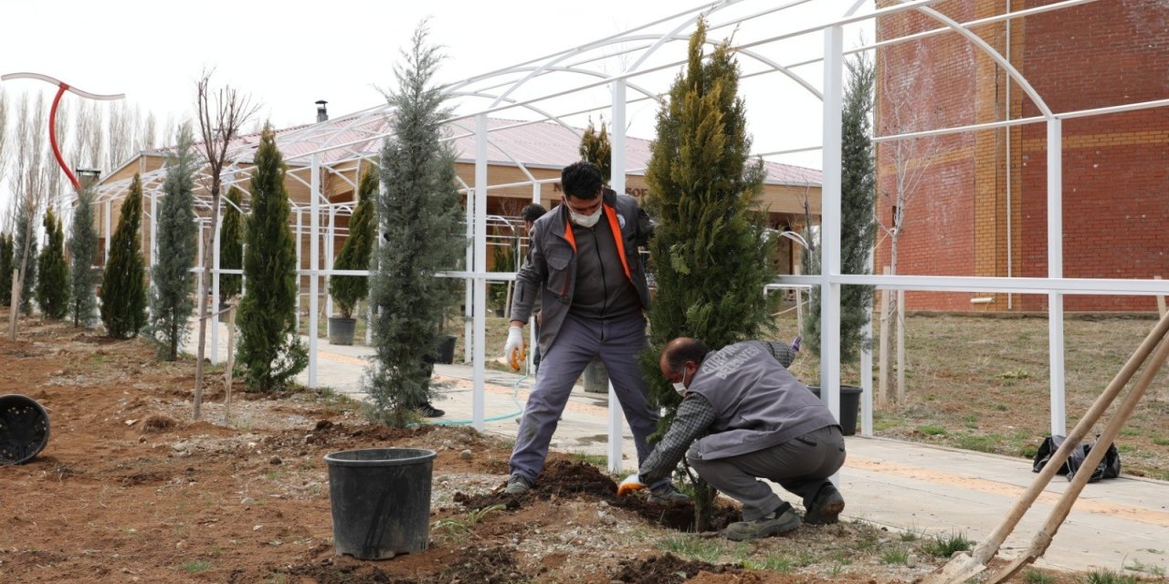 Gürpınar Belediyesinden Bahar Temizliği
