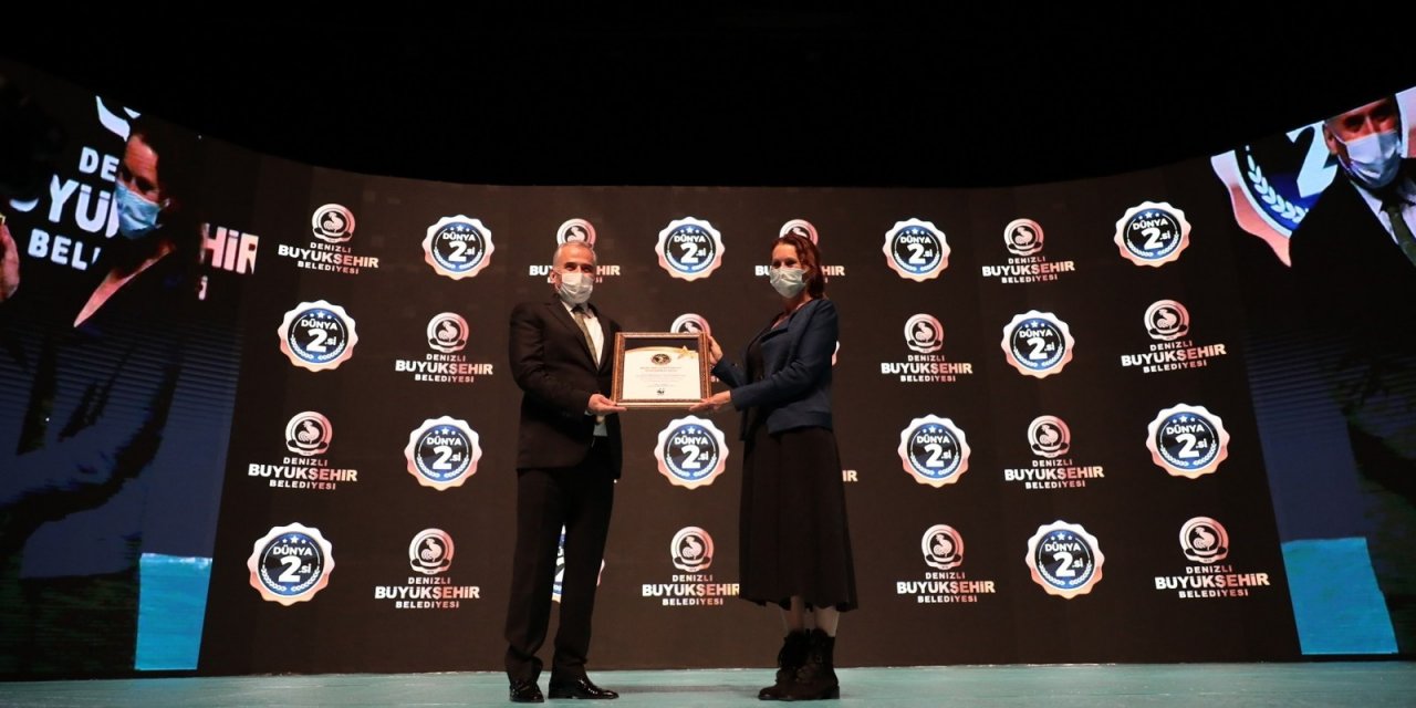 Denizli Büyükşehir Dünya 2. Olmanın Gururunu Yaşıyor