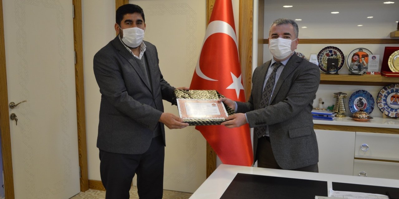 Başkandan Gassallara Teşekkür Belgesi
