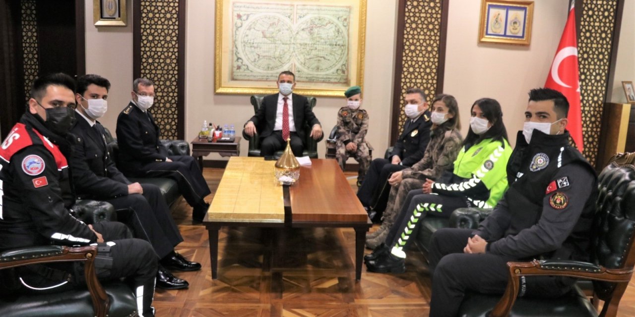 Siirt Valisi Hacıbektaşoğlu, Polis Teşkilatının 176. Kuruluş Yıl Dönümünü Kutladı