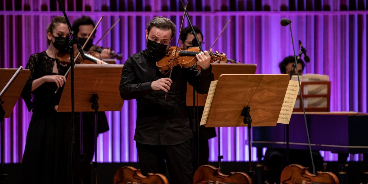 Vivaldi’nin ’dört Mevsim’ Eseri Dört Farklı Kemanla Ses Buluyor