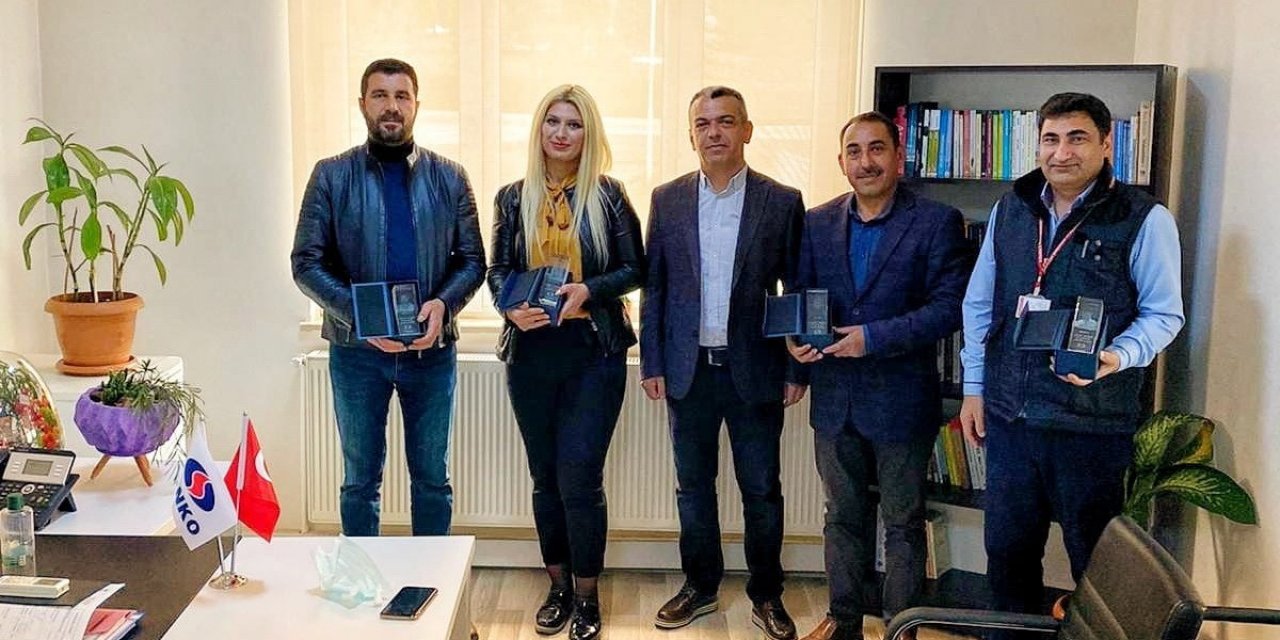 Sanko’dan Sağlık Çalışanlarına Plaket