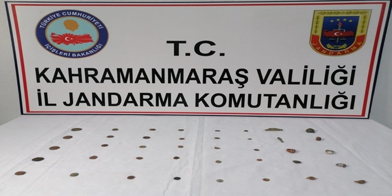 Orta Çağ’a Ait Sikke Ve Tarihi Eserleri Satmak İsterken Yakalandı