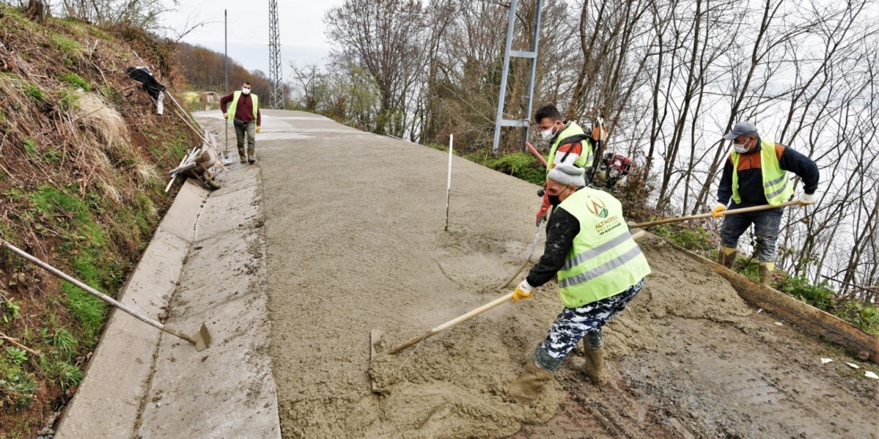 Altınordu’da Beton Yol Seferberliği