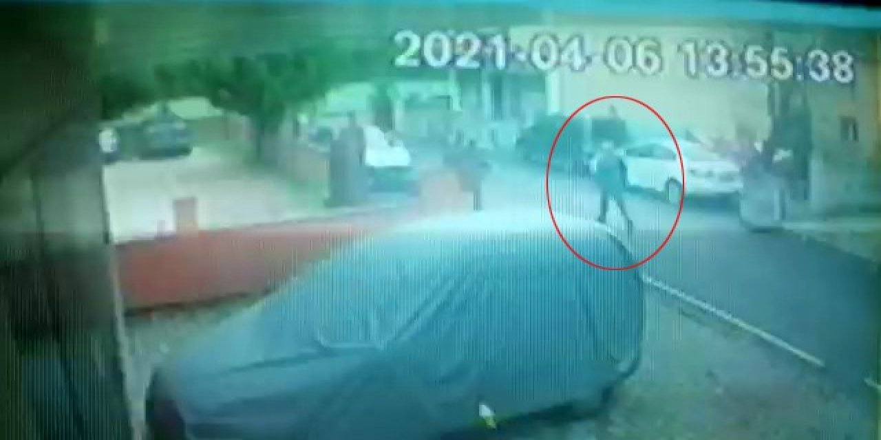 Kartal’da Avukatlık Bürosunda Akrabalarına Kurşun Yağdıran Şahsın Kaçma Anı Kamerada