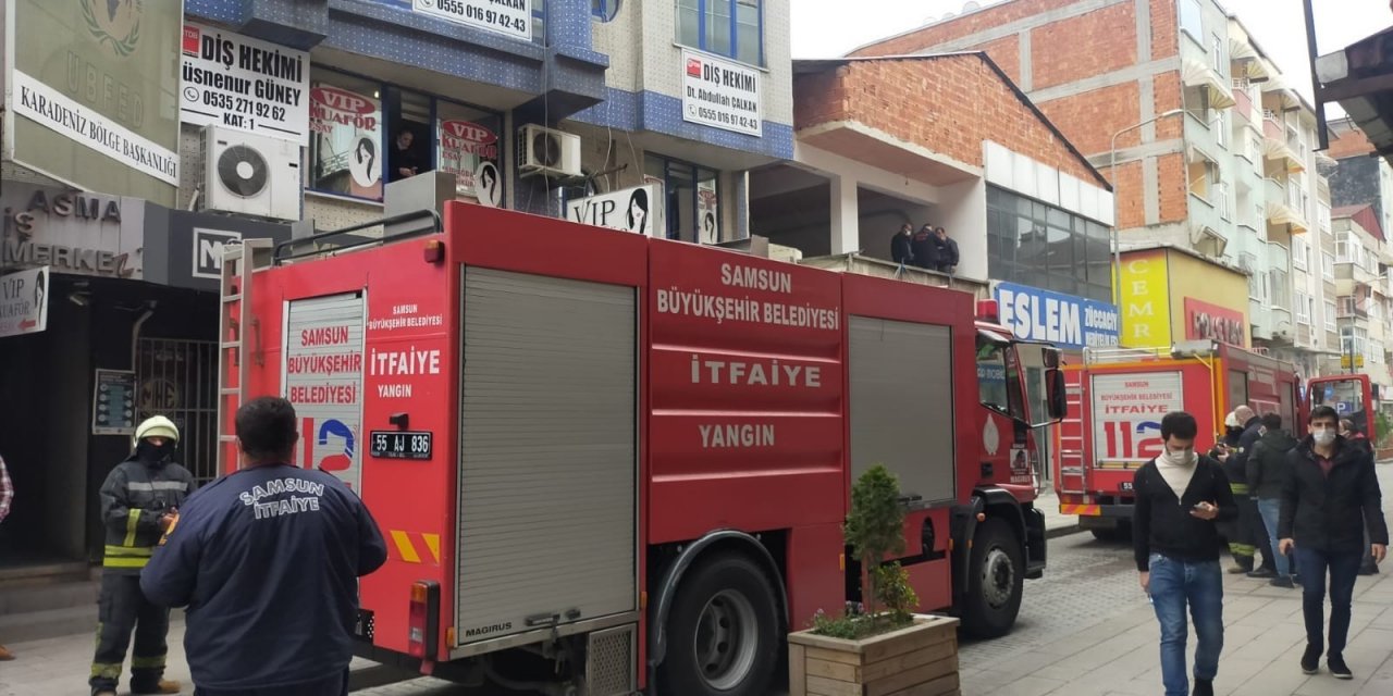Yangın İhbarına Giden İtfaiye Mangal Dumanıyla Karşılaştı