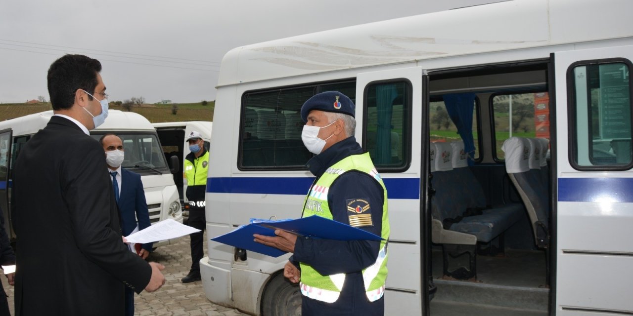 Selendi’de Servis Araçlarına Sıkı Denetim