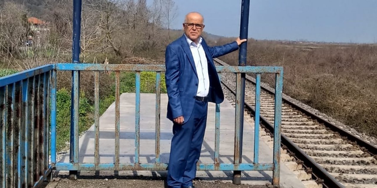 Trenin Ara Duraklarda Durmaması Vatandaşı Mağdur Etti