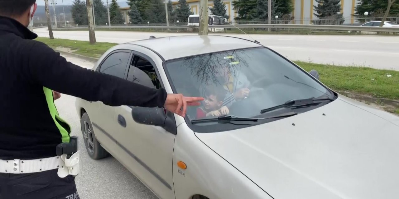 Polisin Durdurduğu Araçtakileri Ceza Korkusu Sardı Gerçek Başka Çıktı