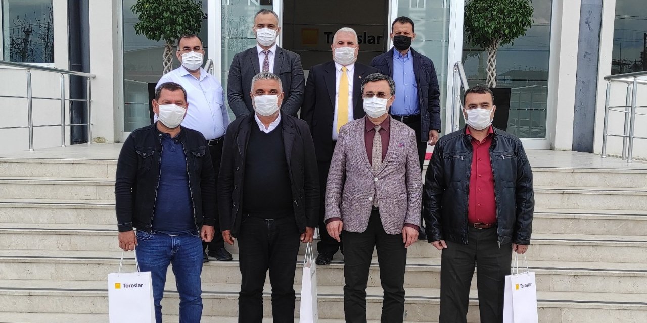 Yüreğir Muhtarlar Derneğinden Toroslar Edaş’a Teşekkür Ziyareti
