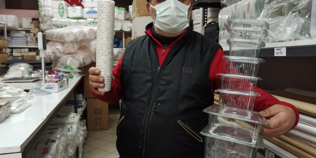 Oturma Yasağı Kalktı, Paket Servis Ürünlerinin Satışı Düştü