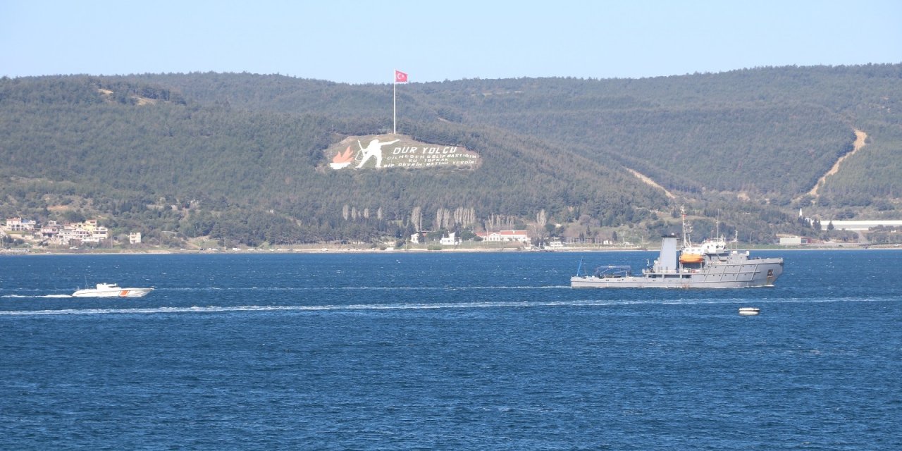 Romanya Mayın Arama Gemisi Çanakkale Boğazı’ndan Geçti