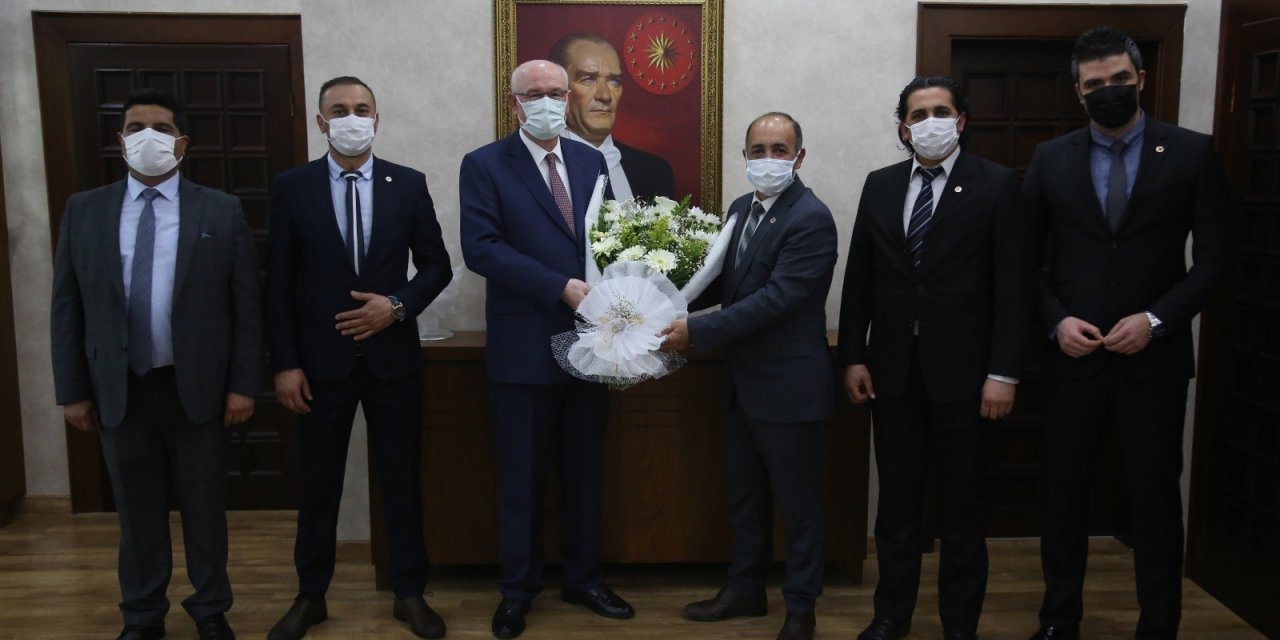 Başkan Kurt, Belediye-i̇ş’in Yeni Yöneticileri İle Bir Araya Geldi