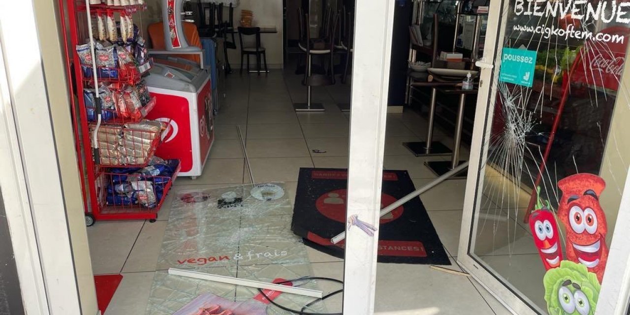 Fransa’da Pkk Yandaşlarından Türk Restoranlarına Çirkin Saldırı