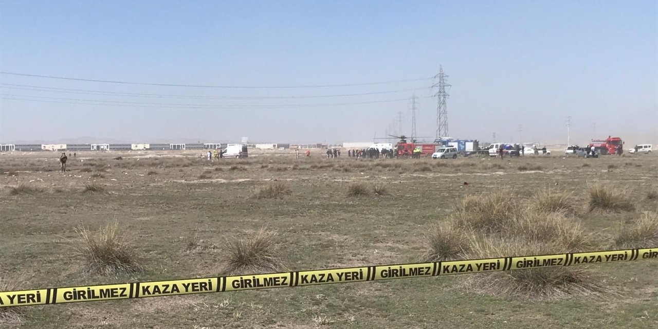 Konya’da Savaş Uçağı Düştü. Olay Yerine Çok Sayıda Polis, Ambulans, İtfaiye Ve Afad Ekipleri Sevk Edildi.