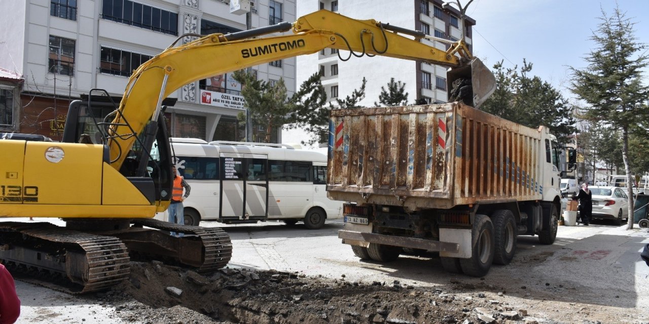 Tatvan Belediyesinden Altyapı Çalışması