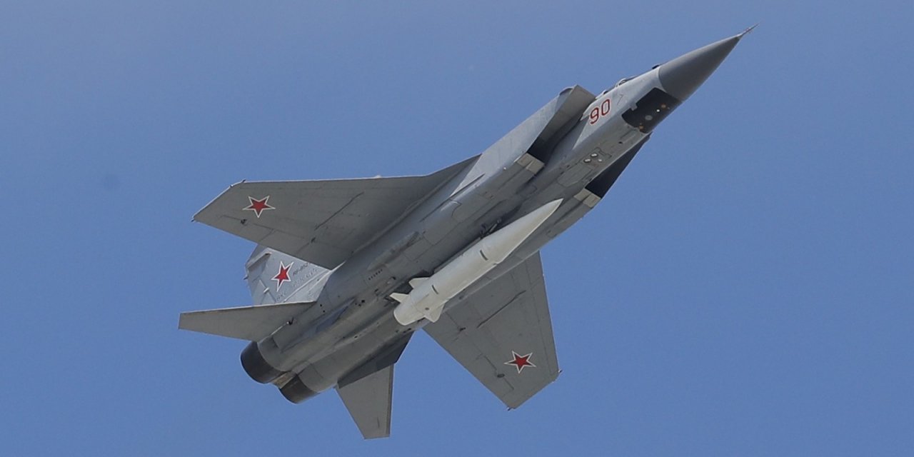 Rus Savaş Uçağı, Barents Denizi’nde Norveç Keşif Uçağını Engelledi