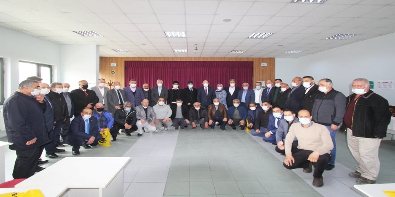 Belediyeden Emekli Personele Vefa Plaketi