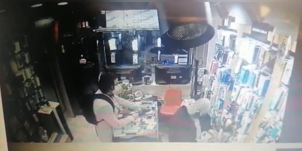 İ̇stanbul’da “esnafın Kabusu” Cezayirli Telefon Hırsızı Yakalandı