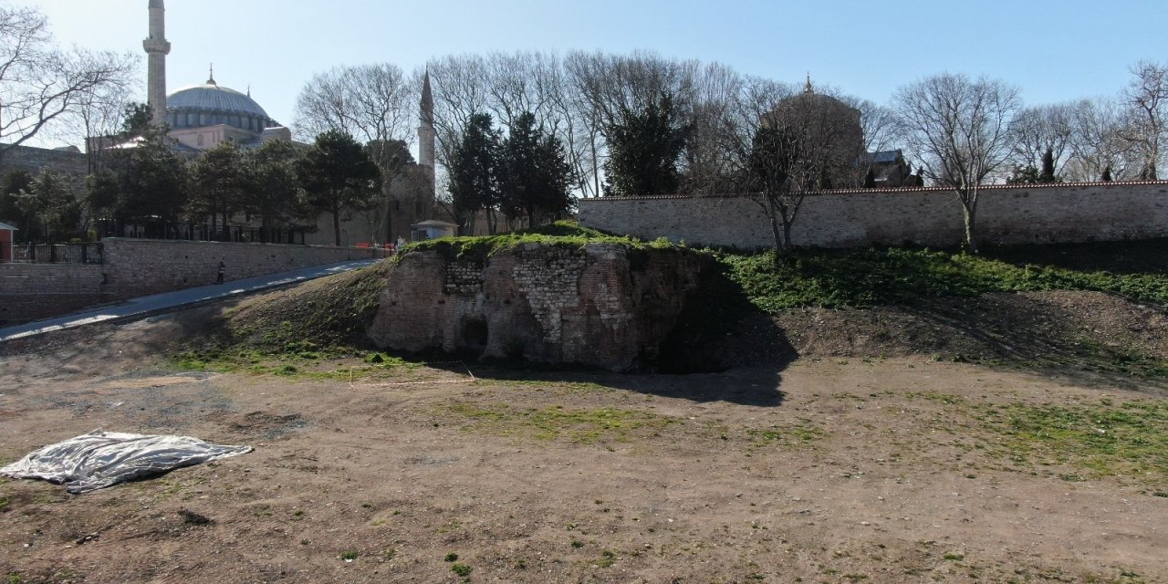 Topkapı Sarayı’nda Roma Dönemine Ait Galeri Bulundu