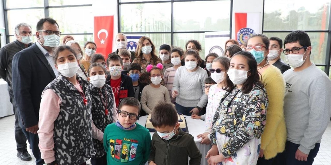 Engelli Çocukların Ailelerine “en İ̇yi Narkotik Polisi Anne” Projesi Tanıtıldı