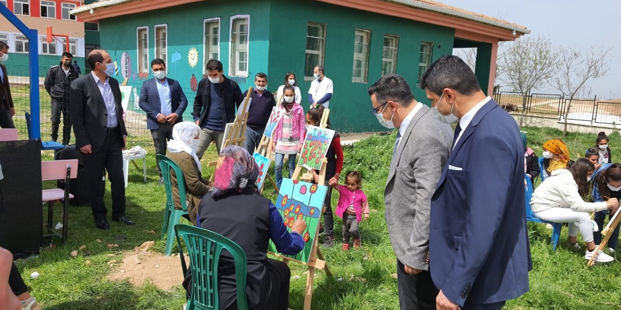 Diyarbakır’da Veliler Çocuklarının Okullarında ’sanata Dokundu’