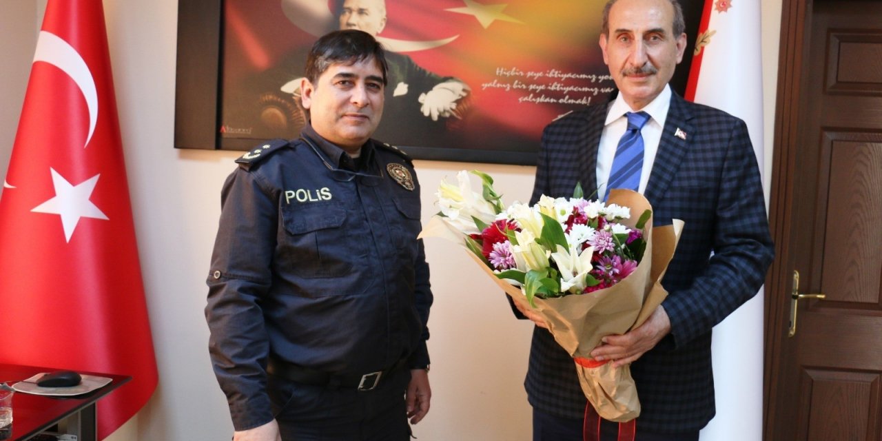 Yalçınkaya’dan Polislere Anlamlı Ziyaret