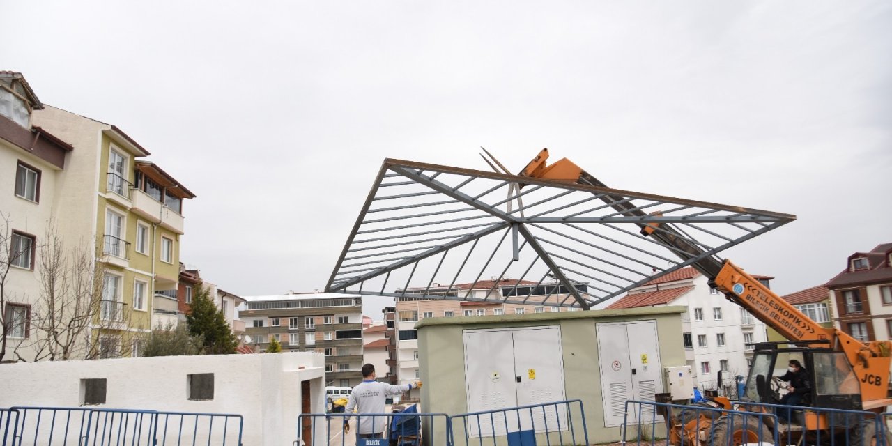 Pazar Alanına Tuvalet Ve Çeşmelerin Olduğu Yapı İnşa Edildi
