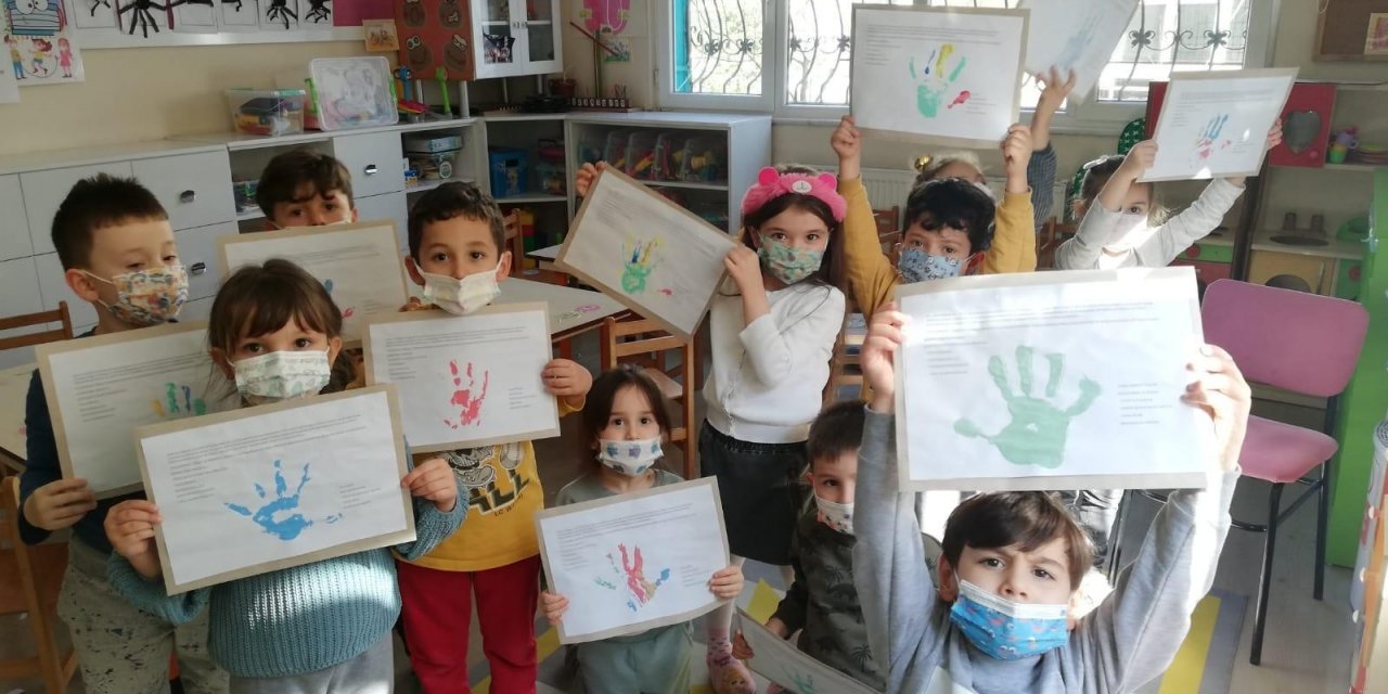 Öğrenciler Yaptıkları Resimleri Gönderdi