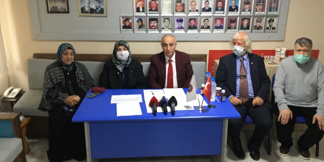 Şehit Ailelerinden 104 Emekli Amirale Tepki