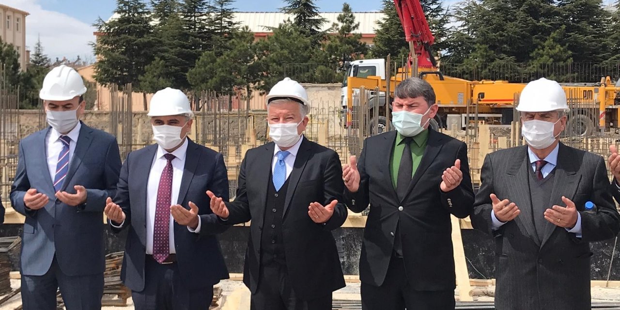70 Kişilik Erkek Öğrenci Yurdunun Temeli Atıldı
