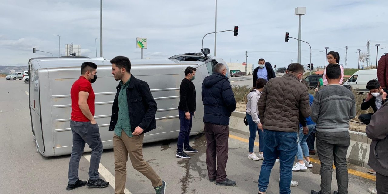 Başkent’te Zincirleme Trafik Kazası;4 Yaralı