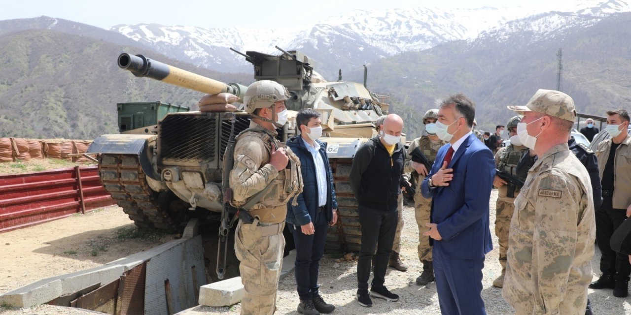 Vali Çağatay’dan Orta Kapı Üs Bölgesine Ziyaret
