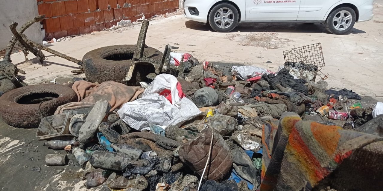 Çeşme’de "denizlerimizi Kirletmeyelim" Mesajı