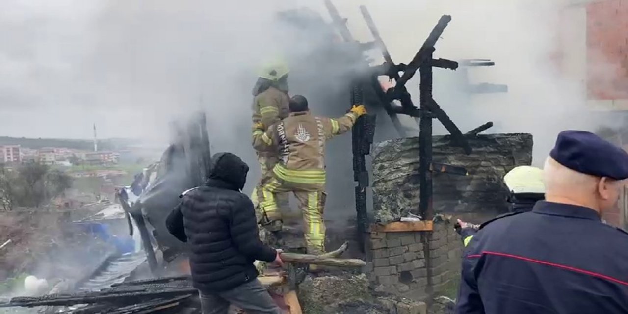 Arnavutköy’de Alev Alev Yanan Tandır Fırını Küle Döndü