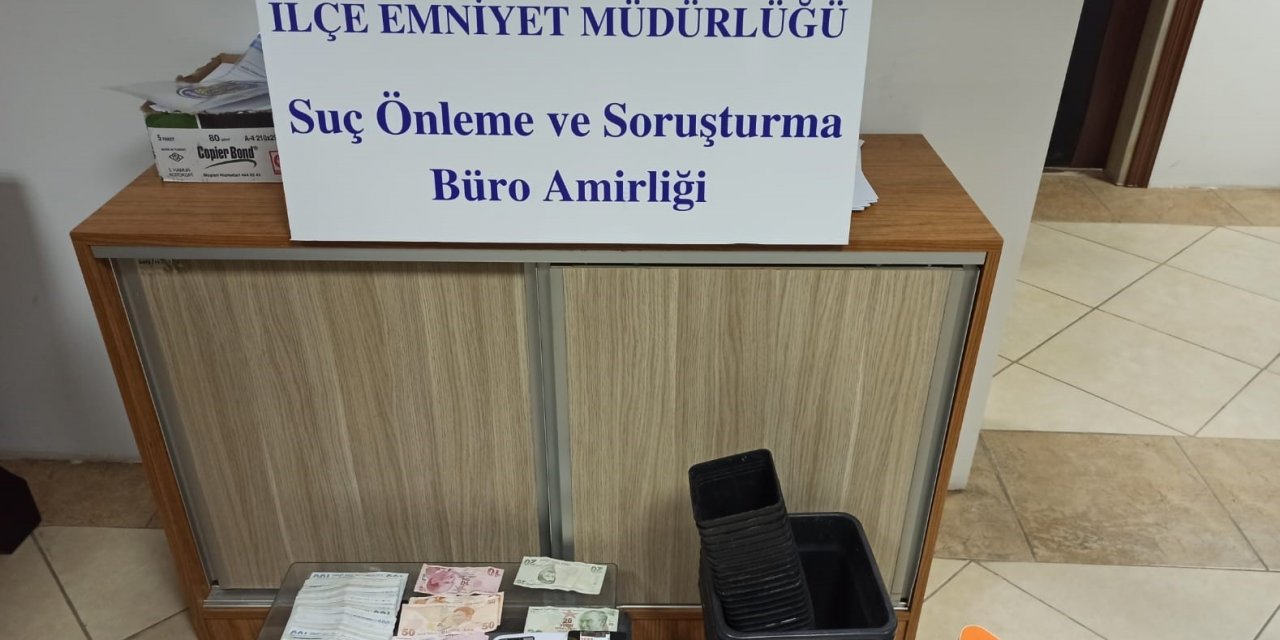 Kısıtlama Saati Uyuşturucu Sattı, Gece Kartallarına Yakalandı