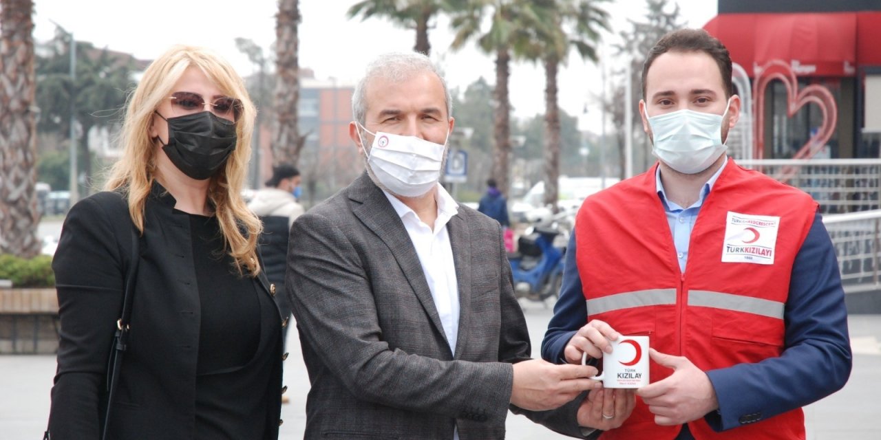 Atakum Genç Kızılay’dan Kan Bağışı Kampanyası