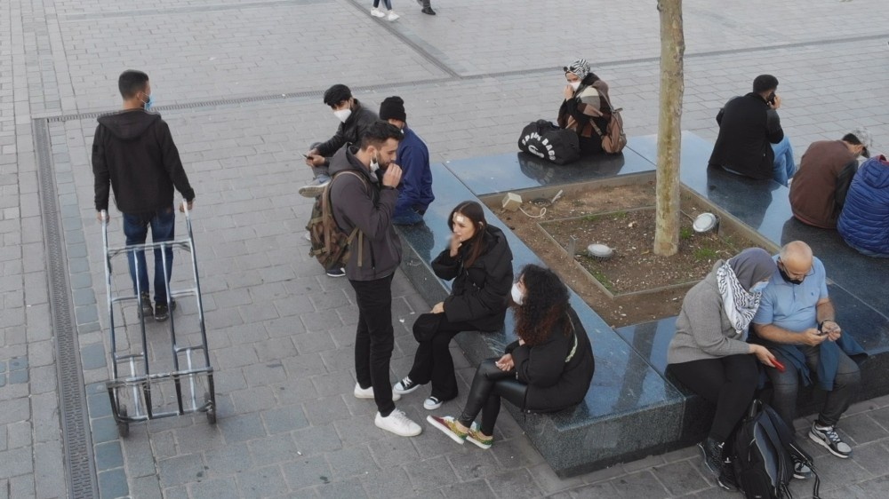 Fatih’te termal kameralı drone ile sigara denetimi
