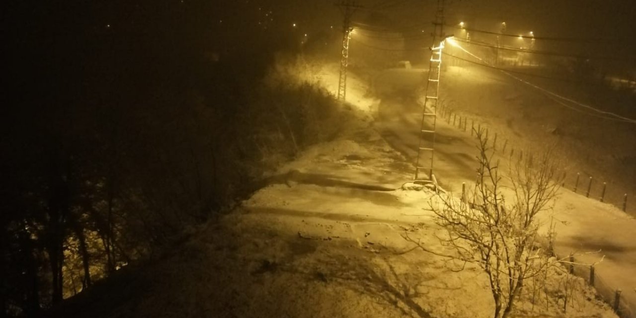 Zonguldak’ın Yüksek Kesimlerine Kar Yağdı