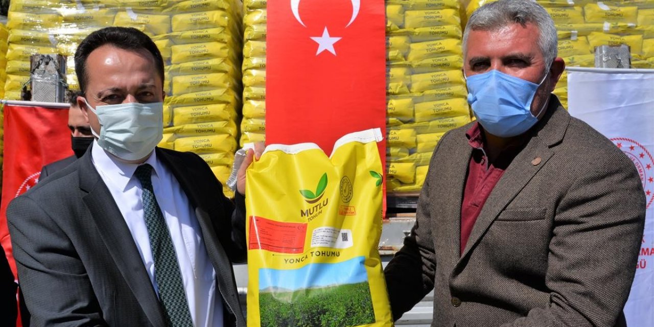 Hedef 8 Bin Dekarlık Arazide Yeni Yonca Alanı Oluşturulmak