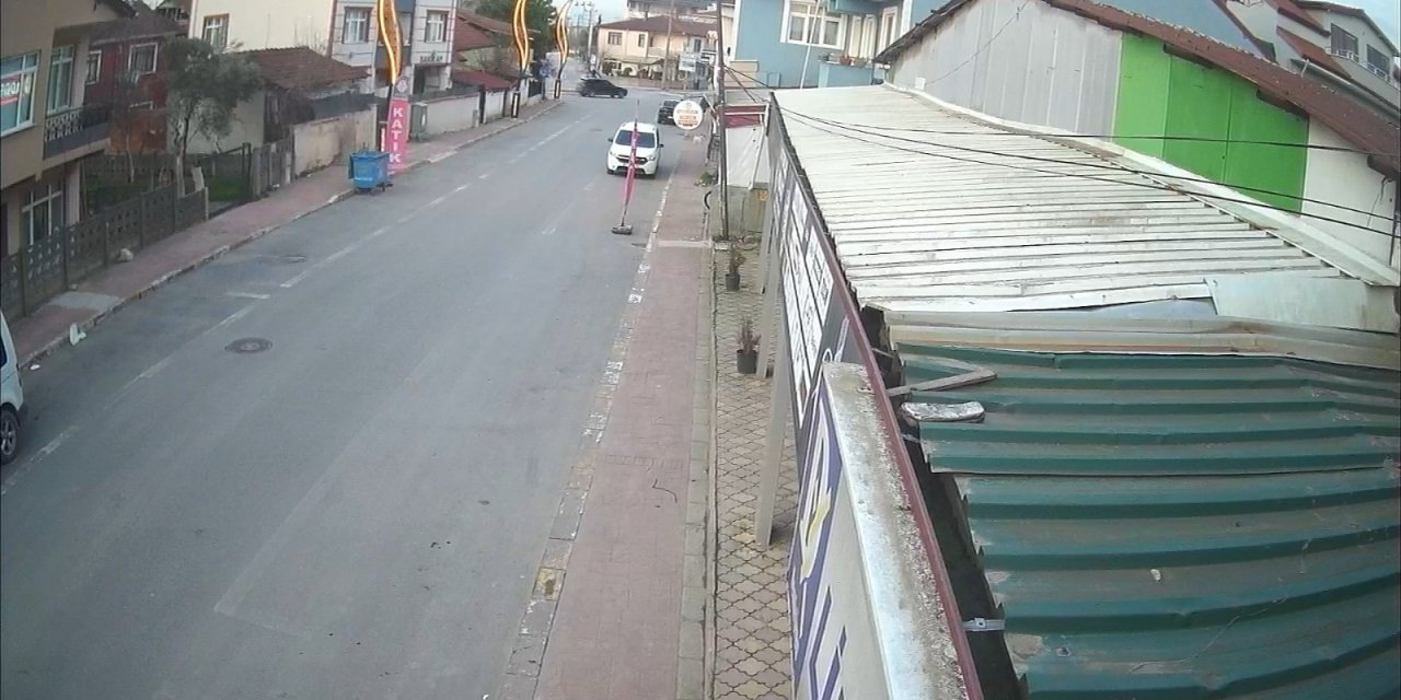 Yıkamaya Bırakılan Lüks Ciple Drift Atan Alkollü Sürücü Dehşeti Kamerada