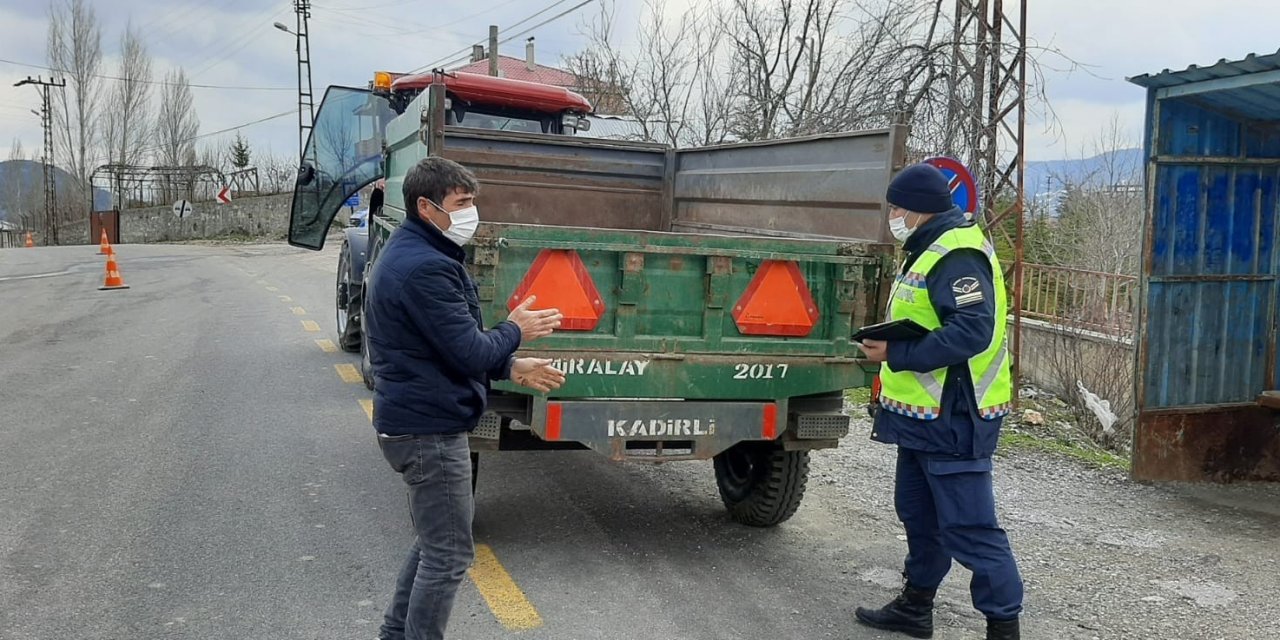 Jandarmadan Tarımsal Zirai Araç Ve Traktör Denetimi