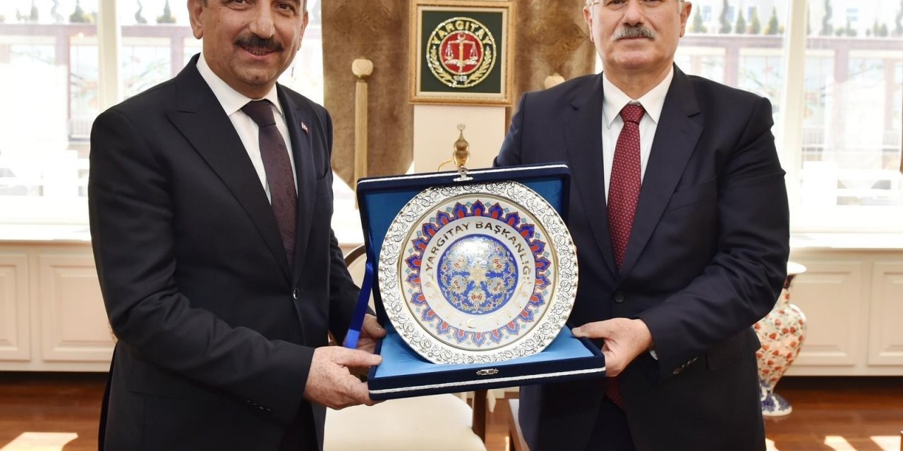 Siirt Valisi Osman Hacıbektaşoğlu, Yargıtay Birinci Başkanı Mehmet Akarca’yı Ziyaret Etti