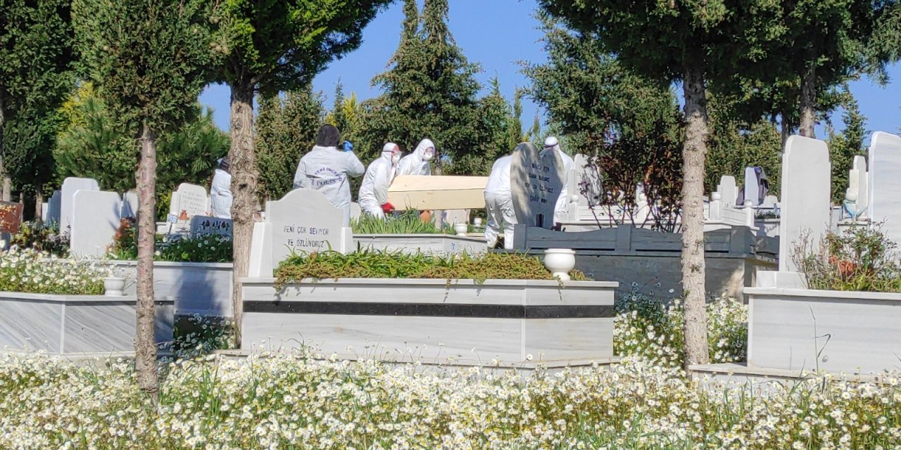 Çanakkale’de Yanlış Yere Defnedilen Kişi Çıkarılarak Aile Mezarlığına Defnedildi